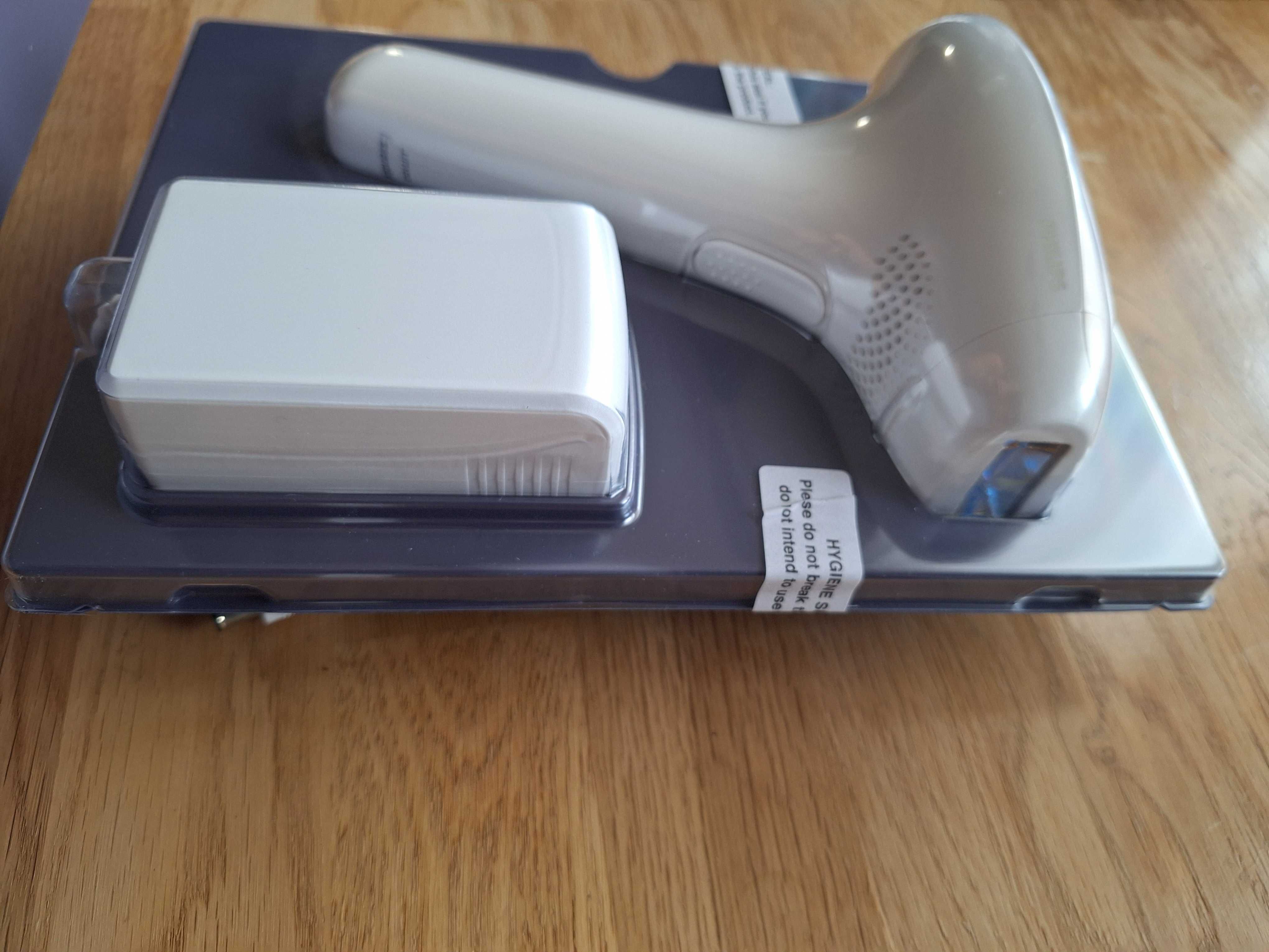Ново! Фотоепилатор - Philips Lumea Essential SC 1991