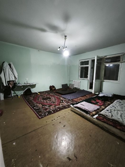 Срочно! 1-комн кВ. Куйлюк массив-5. Общая площадь 42м2. 3-й этаж.