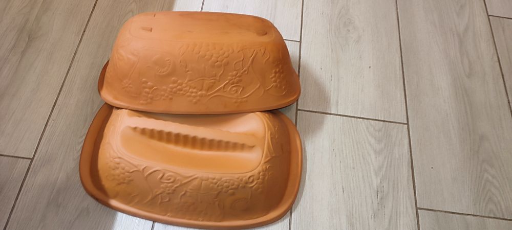 Oala de lut pentru cuptor, nouă, cu capac