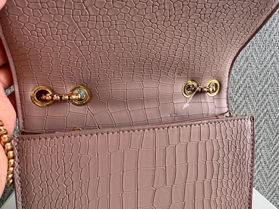 Дамска чанта в цвят пудра Bijou Brigitte