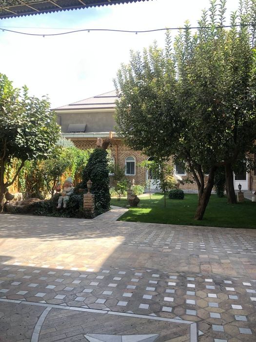 Сдаётся 4 сотки,5 комнат,170м2 (ттз)