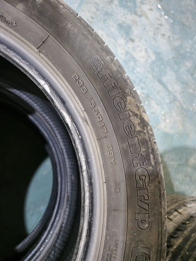 2x 235/55/17 VARA GOODYEAR 6MM 2019 Stare impecabila