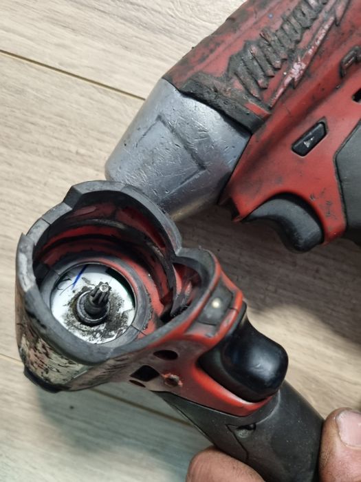 Vând scule millwaukee defecte