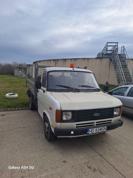 Ford transit basculabil