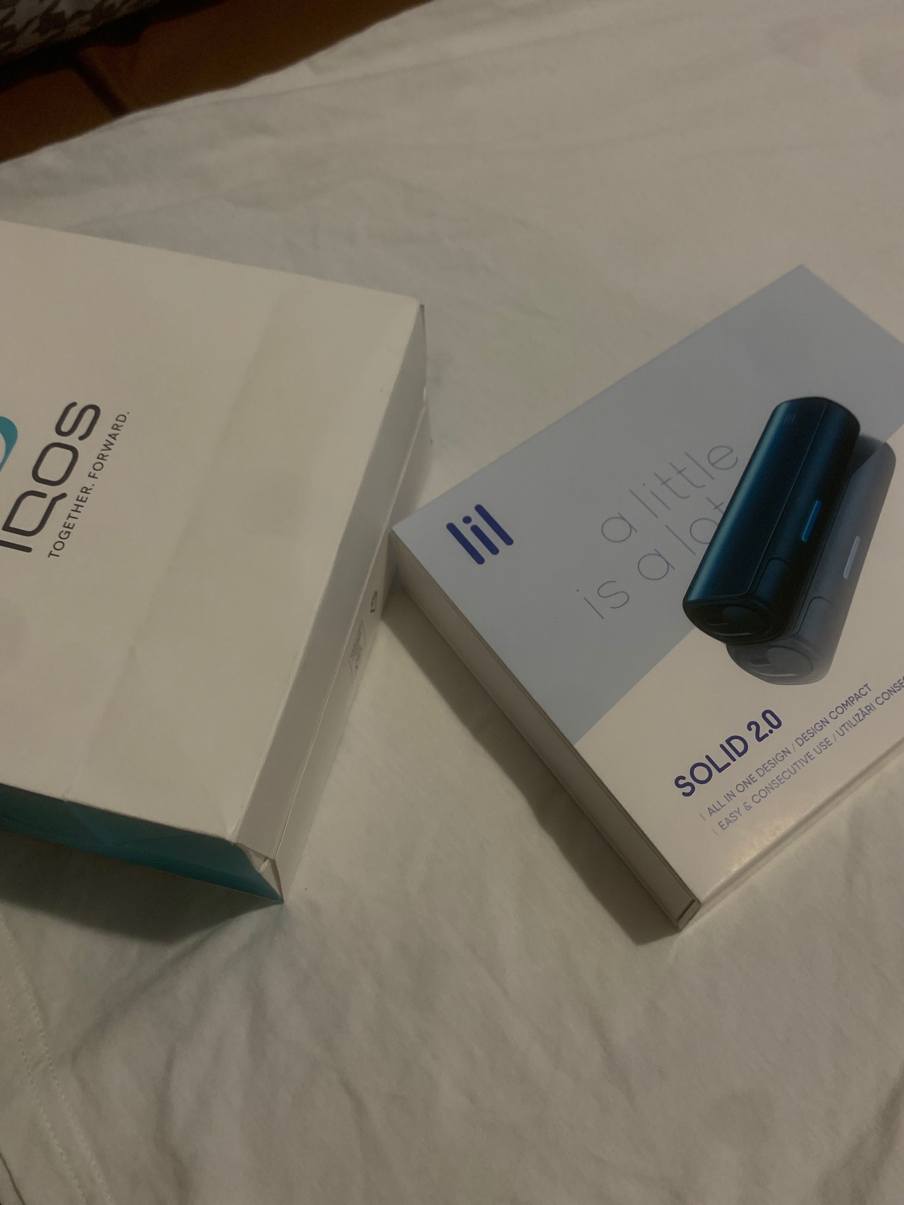 Iqos lil albastru