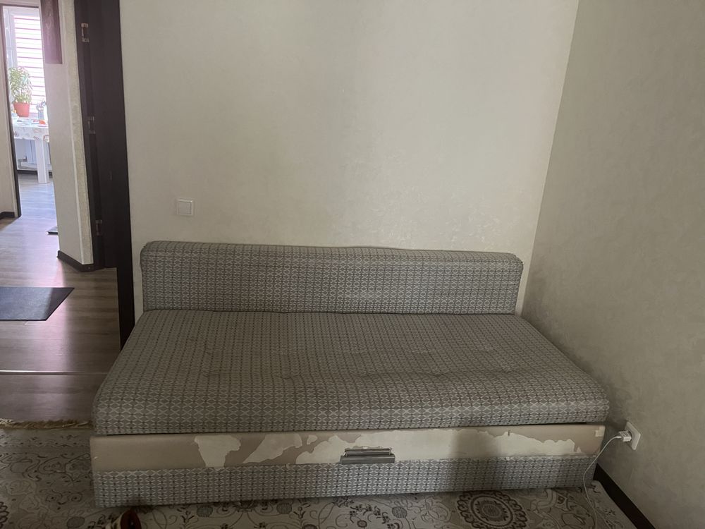 Продается диван б/у