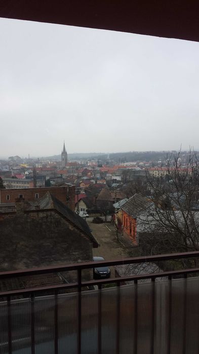 Inchiriez apartamant 2 camere - CENTRU