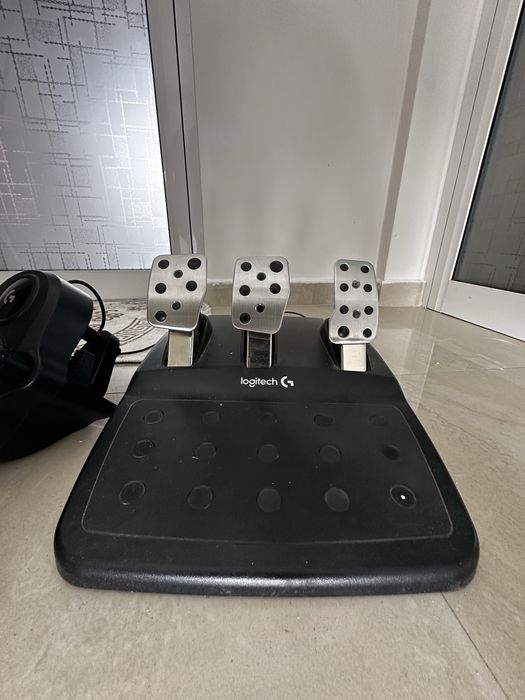 Logitech G29 + скоростен лост logitech shifter