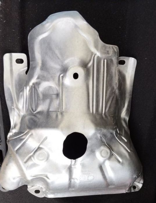 Экраны катализатора Веста 16кл- комплект!