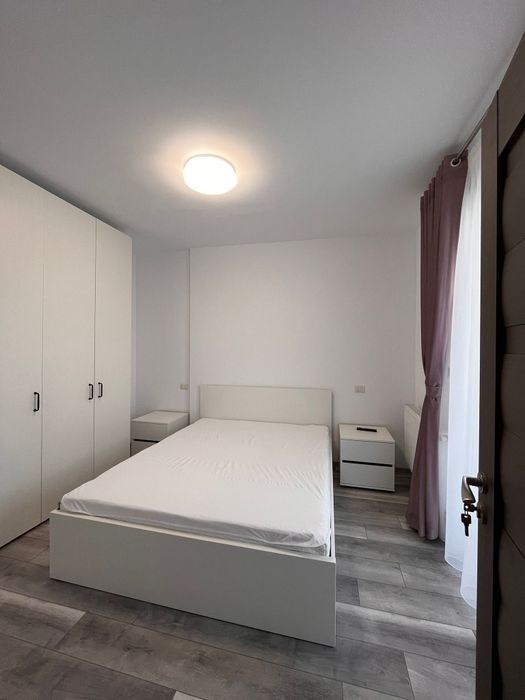 Închiriez apartament 2 cam.