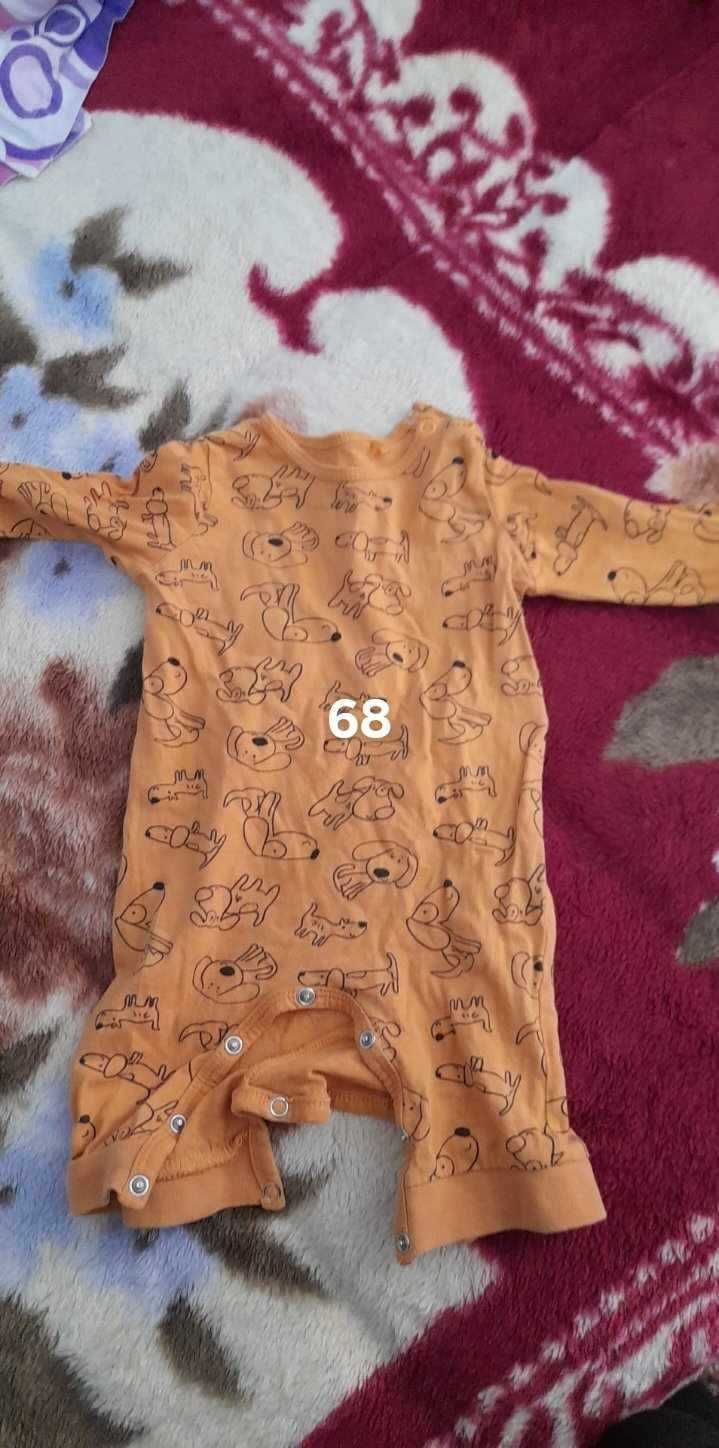 Vând hainute bebe baiat pret foarte mic