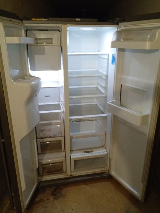 Хладилник Side by side Samsung