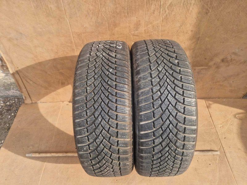 2 Bridgestone R18 215/55 Anvelope de iarnă DOT3621