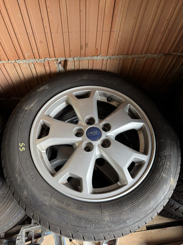 Roti complete 205/60/16, Ford conect, focus, mondeo