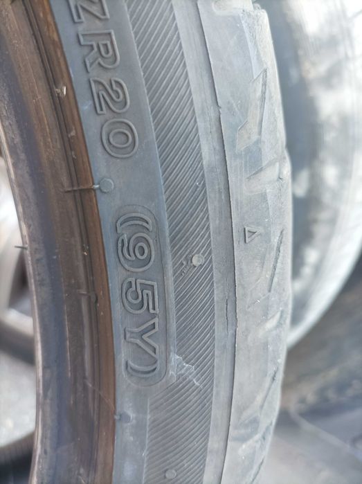 Продавам гуми BRIDGESTONE летни спорт пакет 275/30RZ20 и 245/35RZ20