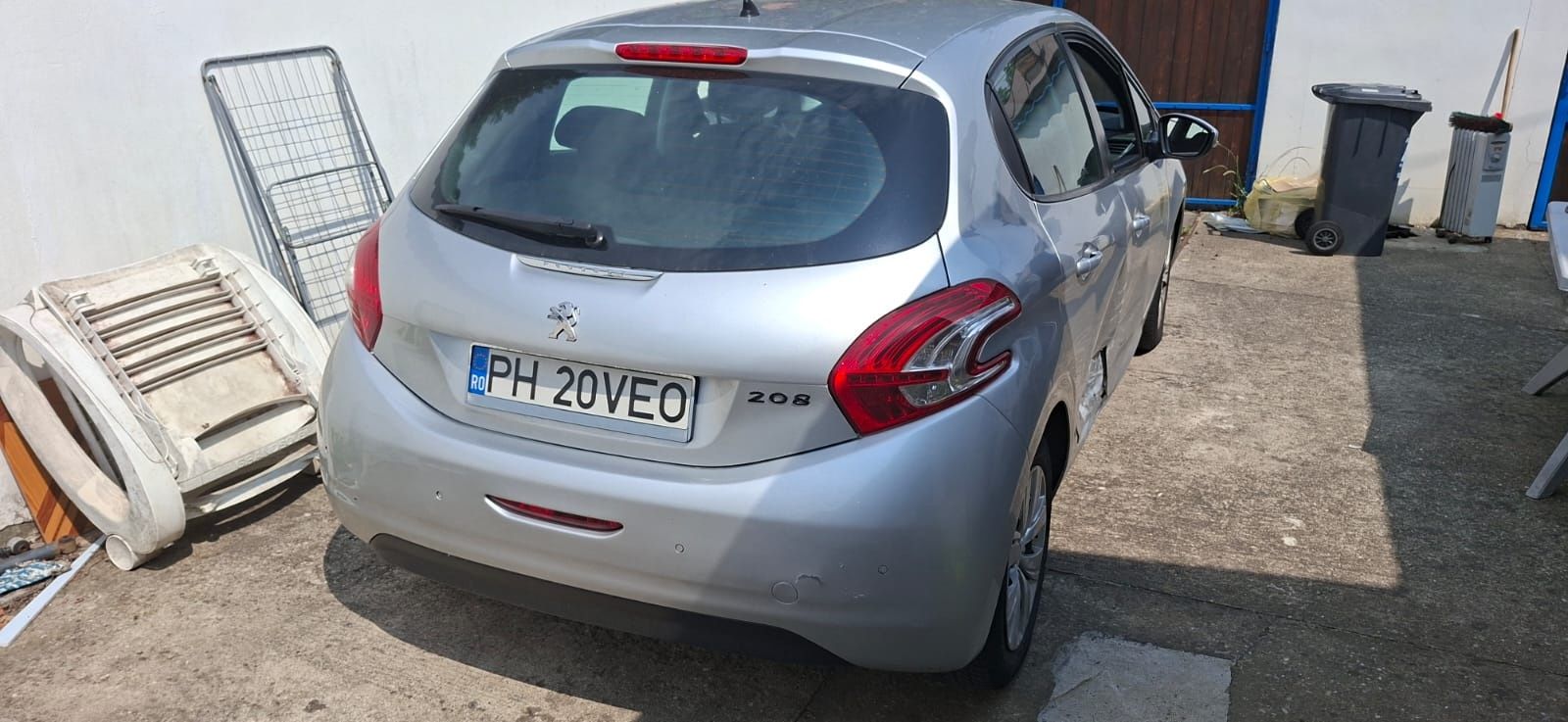 Peugeot 208 1.4d 2012 avariat