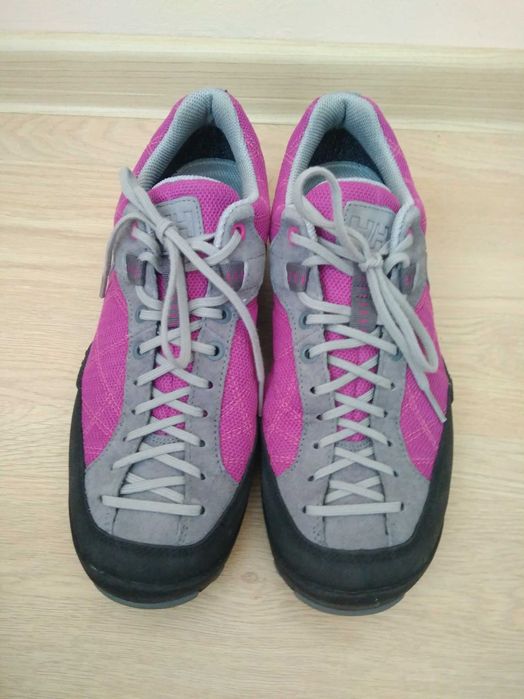 Страхотни обувки Helly Hansen, 38номер