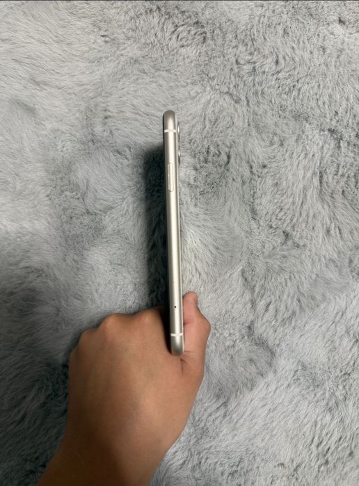Vand iphone 11 128 de gb