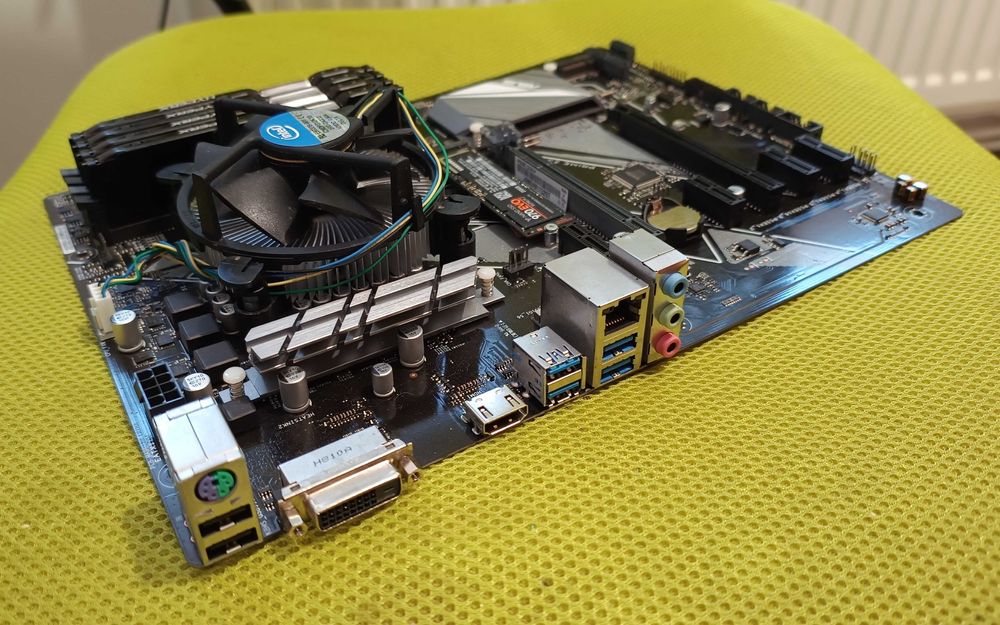 kit ASUS Prime Z370-P / Intel Core i7-8700 / 16GB DDR4 / SSD M2 250GB