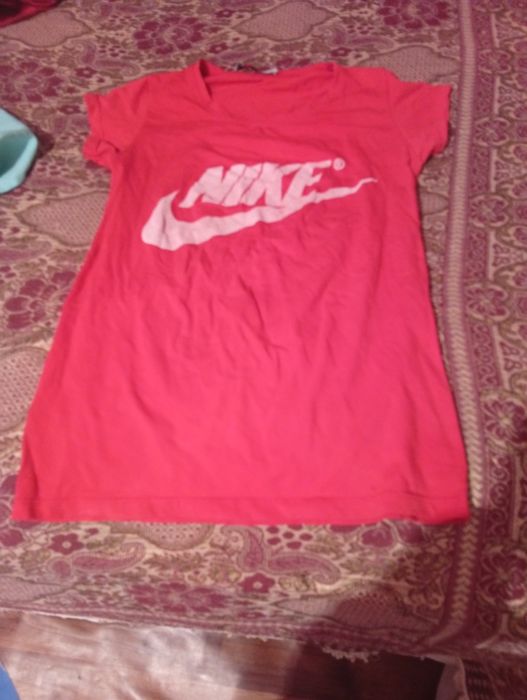 Tricou Nike rosu