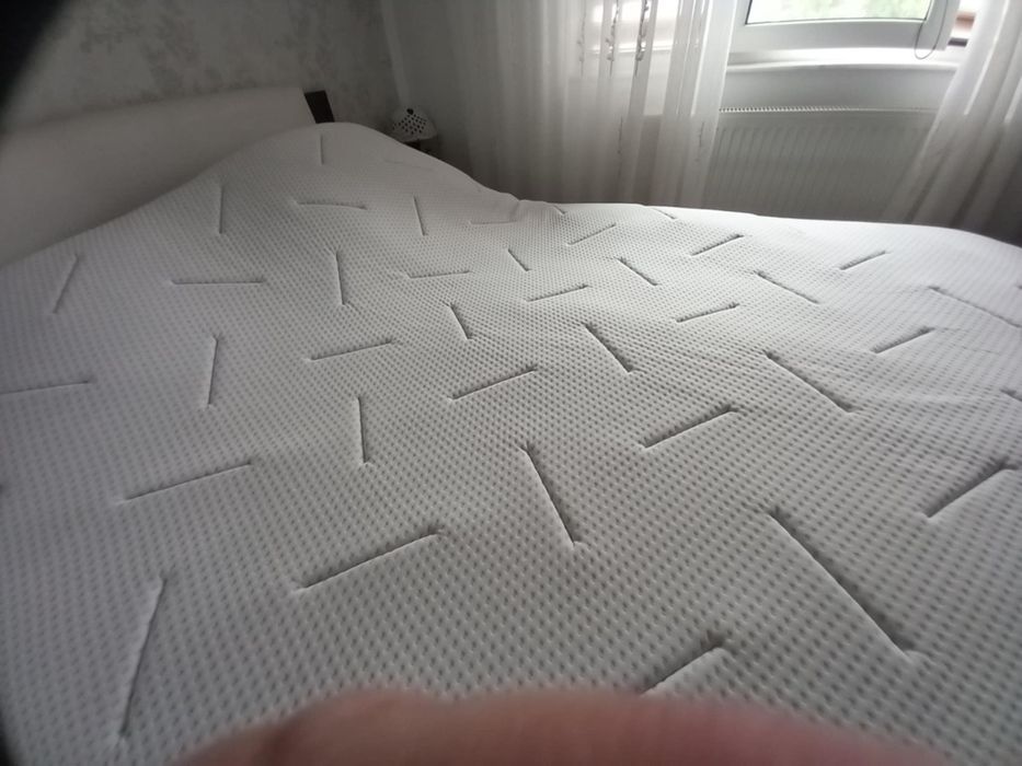 Vand Topper Saltea 8cm grosime cu 2m lungime si 1,60m latime