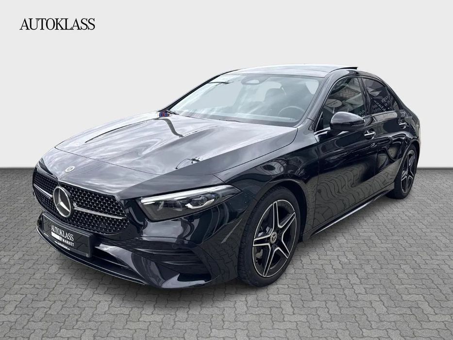 Mercedes-Benz A Mercedes-Benz A200 Limuzina/AMG/Panoramic/Hibrid/360/Distronic/Memorie
