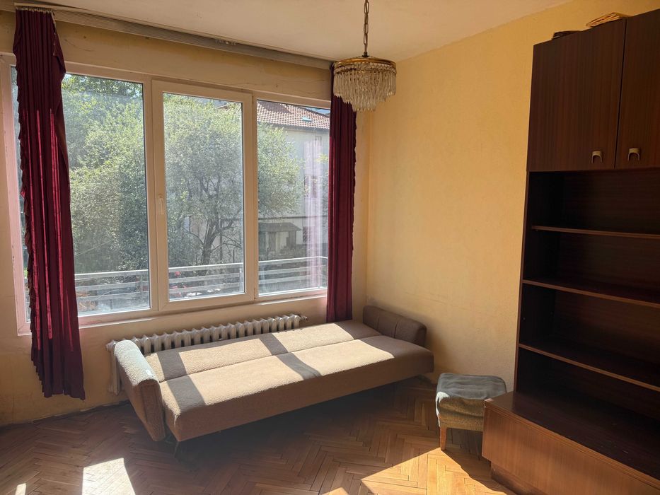 Дава се под наем Тристаен апартамент в София, Лозенец - 80 кв.м за 450 € - Снимка #1