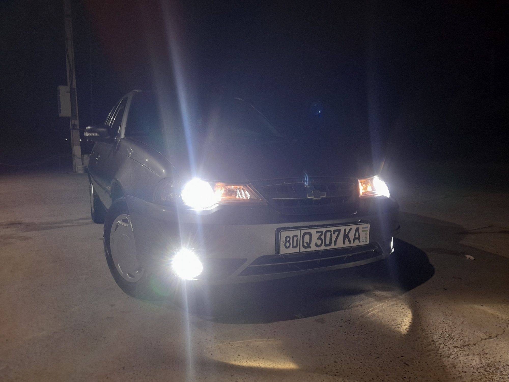 Nexia 1.6 sotiladi
