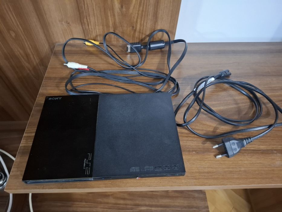 Vând playstation 2