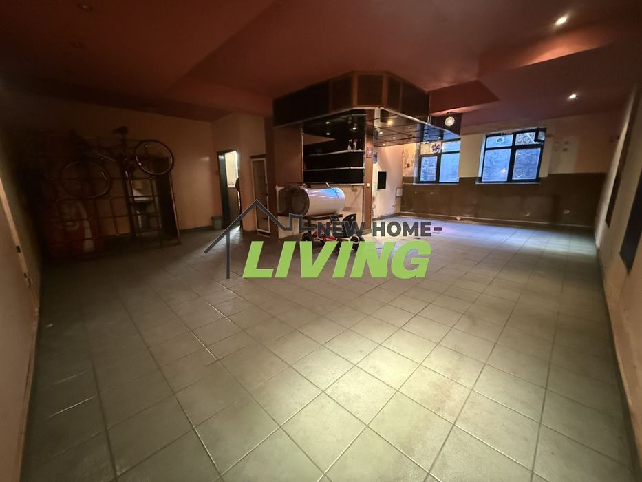 Продава се Заведение в Пловдив, Христо Смирненски - 90 кв.м за 888 €/кв.м - Снимка #1