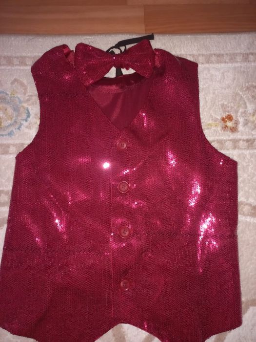 Жилетка с бабочкой для концерта