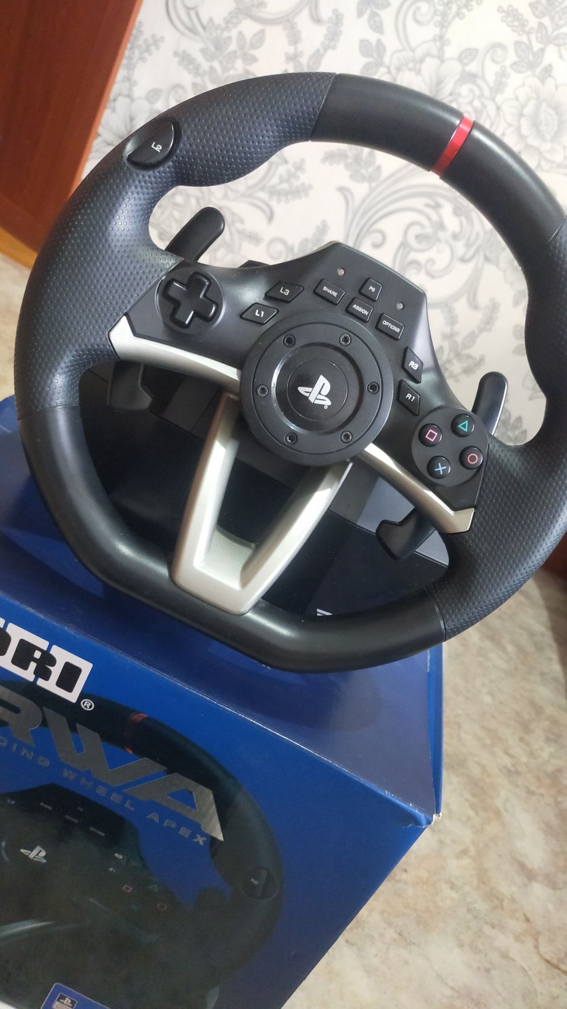 Продам.Пс4.PS4.руль для  Пс