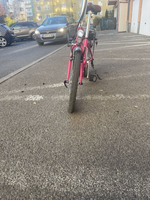 Bicicletă electrica pliabila