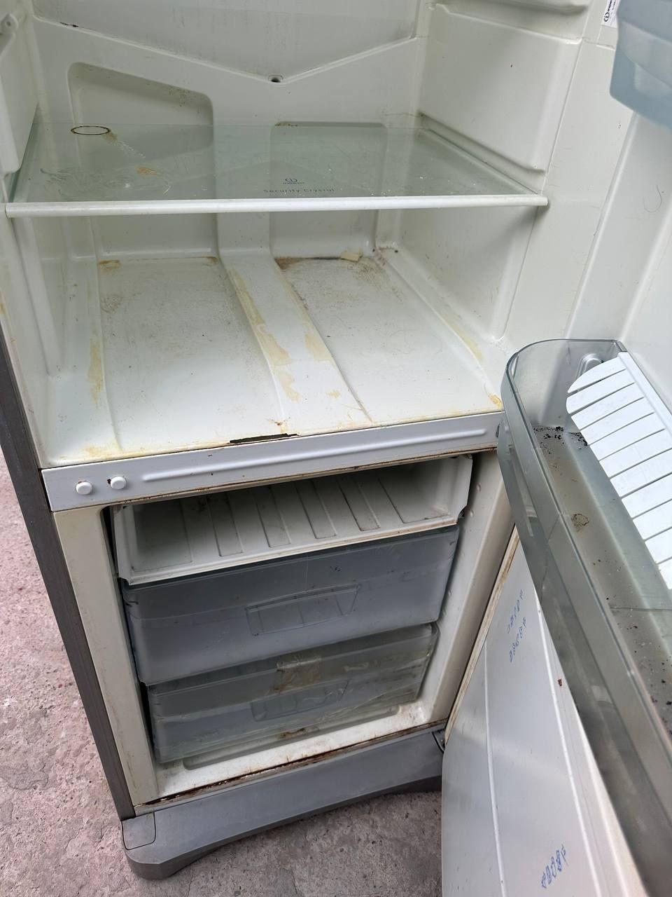 Продам холодильник