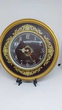 Стар руски стенен часовник Янтар