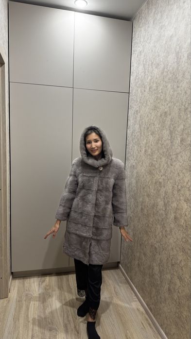 Продам норковую шубу, размер 42-44