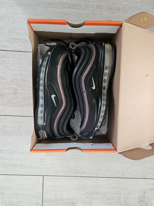 Vând air max mărimea 38,5