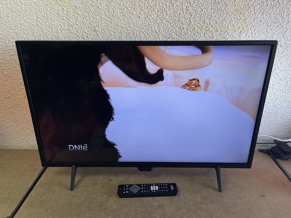 Телевизор PHILIPS Full HD LED 32“ Ambilight Android - 32PFS6402/12