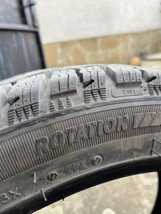 Зимни гуми 245/40/18