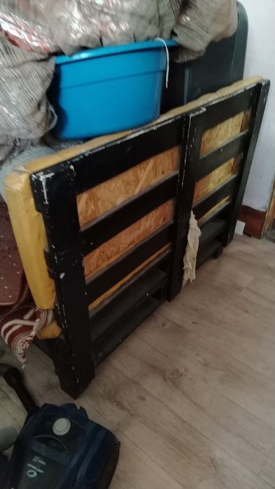 Продам стол стулья для кафе