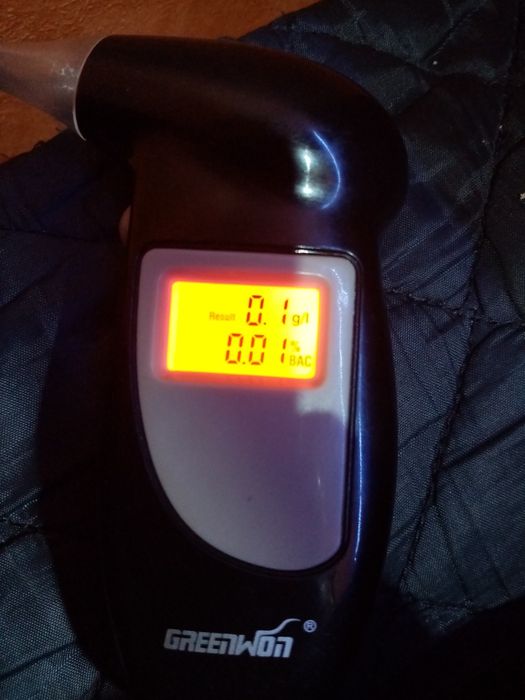 Алкотестер продам