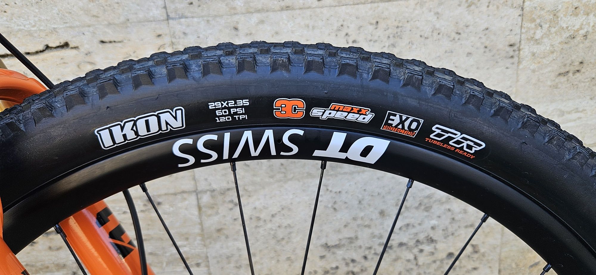 Продавам планински велосипед Canyon Exceed CF SLX LTD MVDP edition XS