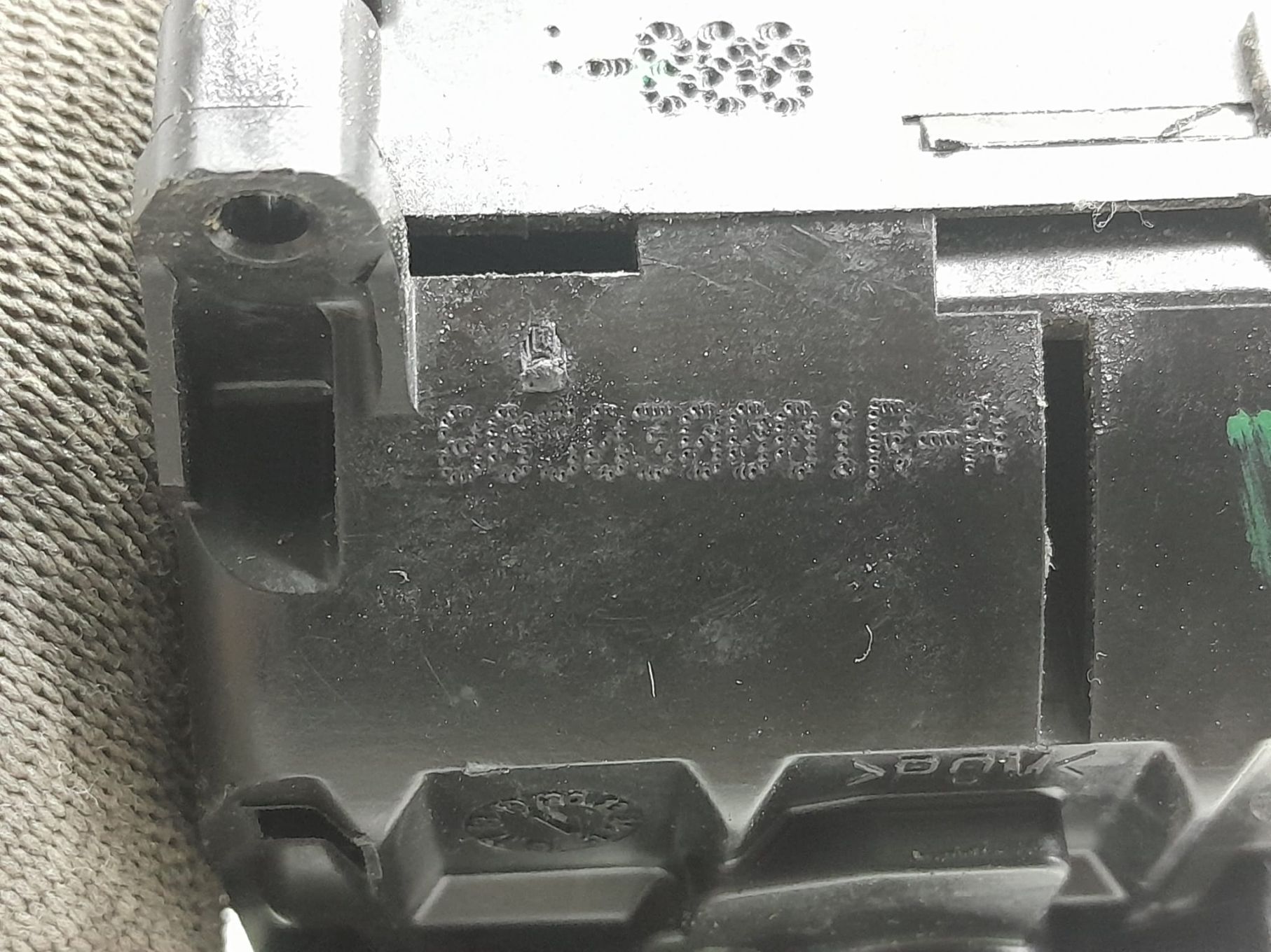 Broasca usa stanga fata 885030001r Renault Megane 3 [2008 - 2014]