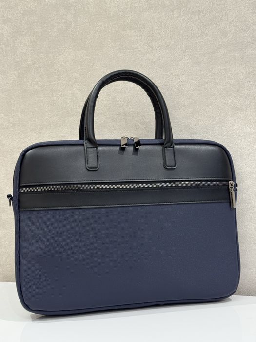 Элегантная мужская сумка-портфель — стиль, который говорит за вас.