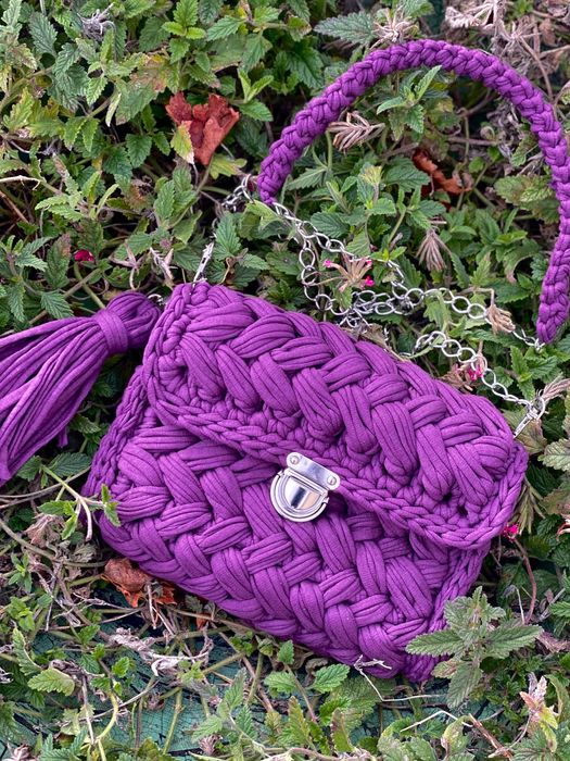 Ръчно плетена дамска чанта