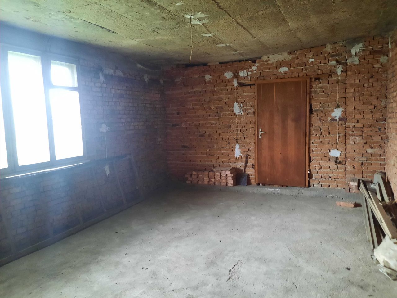 Продава се Къща в Лом - 210 кв.м за 170 €/кв.м - Снимка #10
