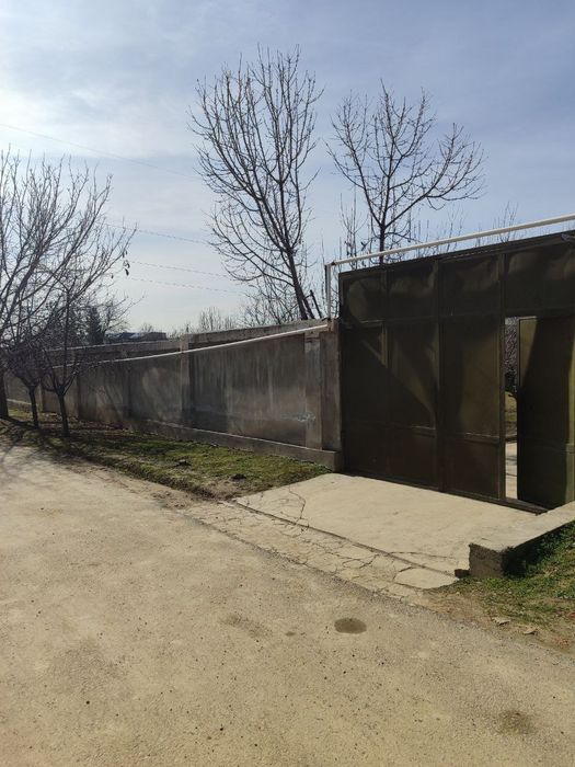 Срочно. 8 соток земли с небольшой домом в Хасанбой махалле за 215.000