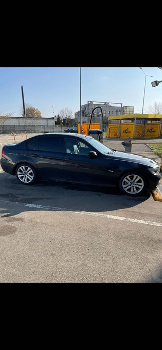 De vanzare BMW 320d E90