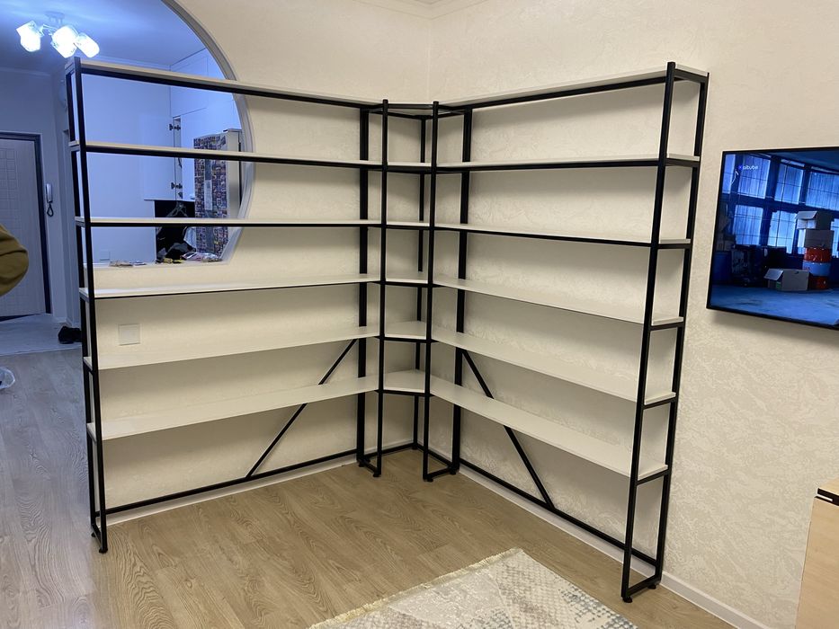 Оборудования на заказ для бутика, стеллажи, Реставрация, полки лофт,