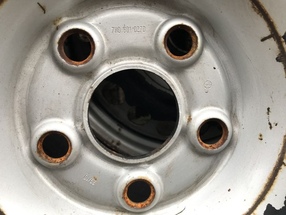 De vânzare mai multe tipuri de jante aliaj sau otel cu cauciucuri